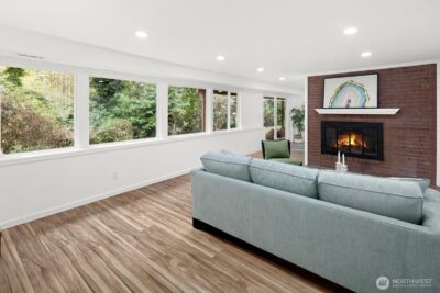 11653 SE 49th Street , Bellevue, WA 98006 - Photo 9