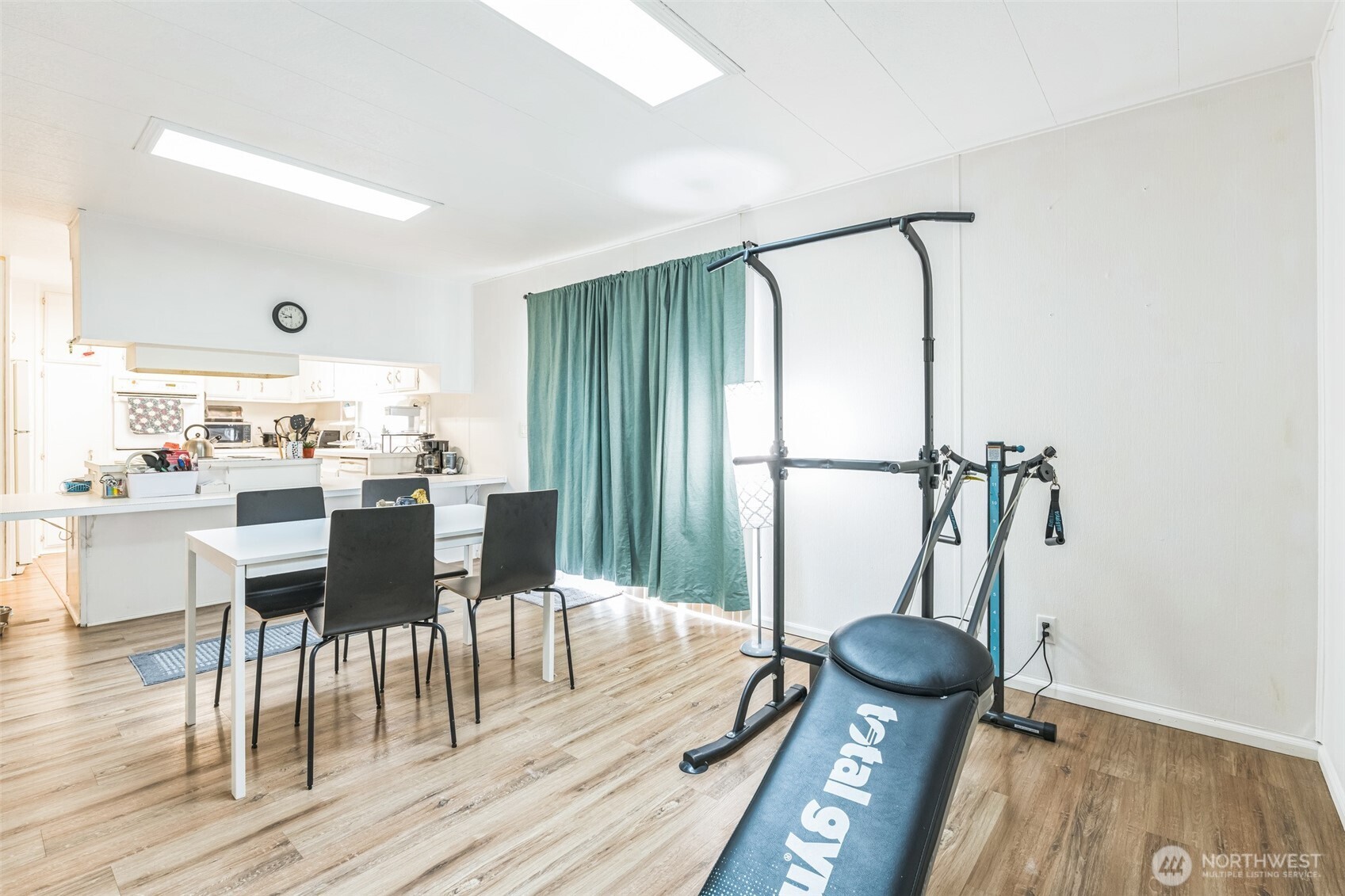 210 37th Avenue SE #2, Auburn, WA 98002