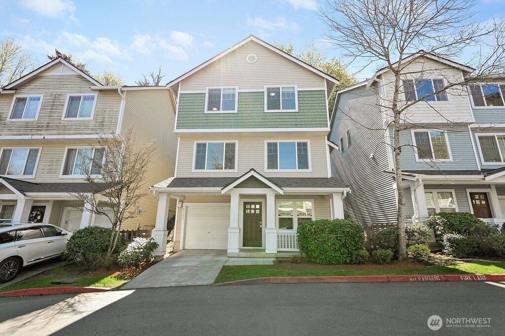 21262 40th Way S #32, SeaTac, WA 98198