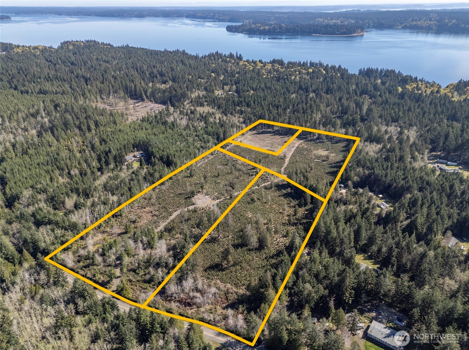 1800 E Harstine Island Road N, Shelton, WA 98584