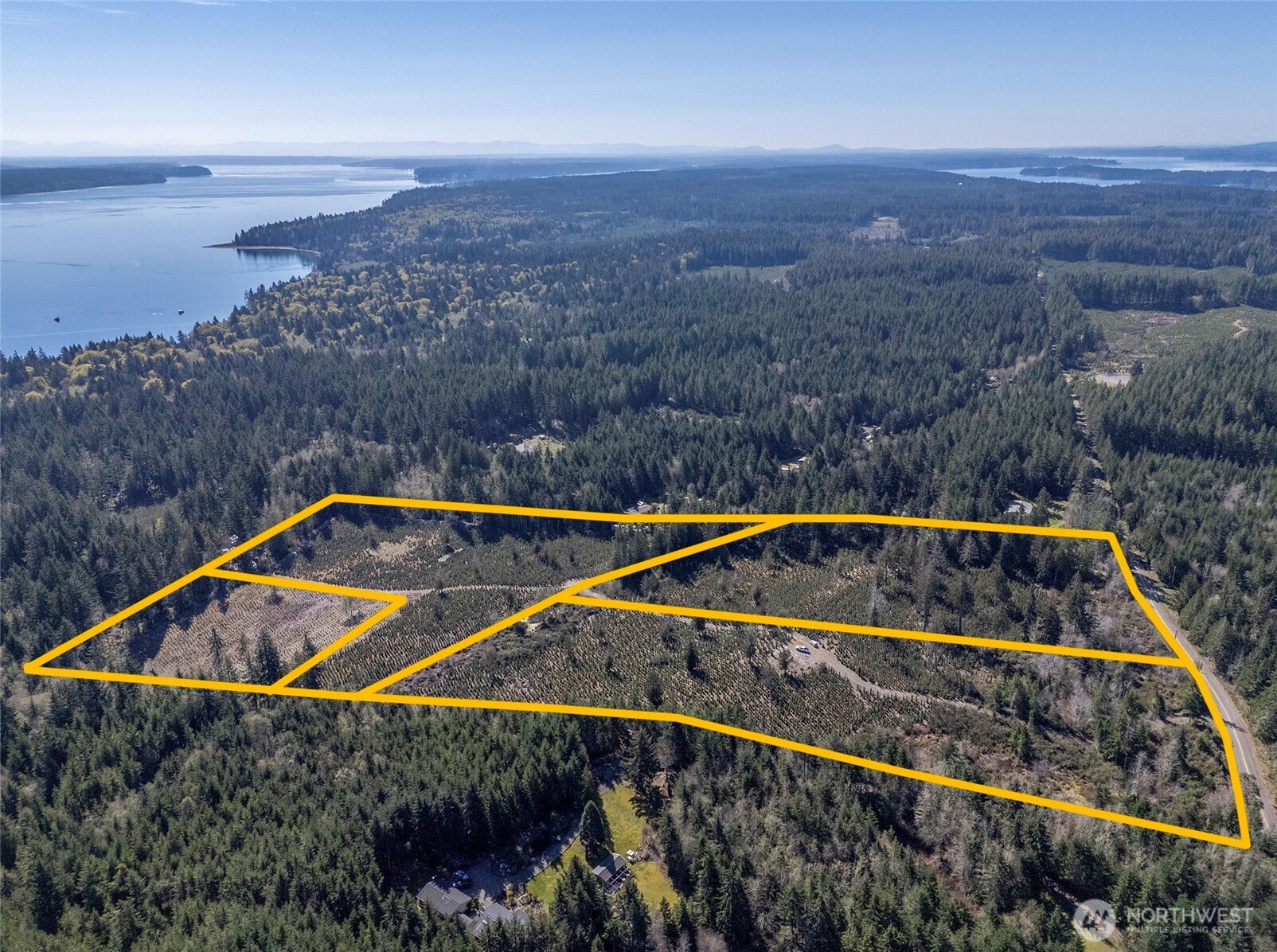 1800 E Harstine Island Road N, Shelton, WA 98584