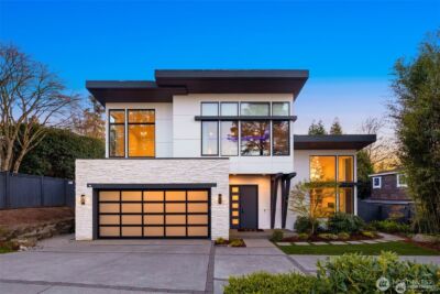 9215 NE 32nd Street , Clyde Hill, WA 98004-1630