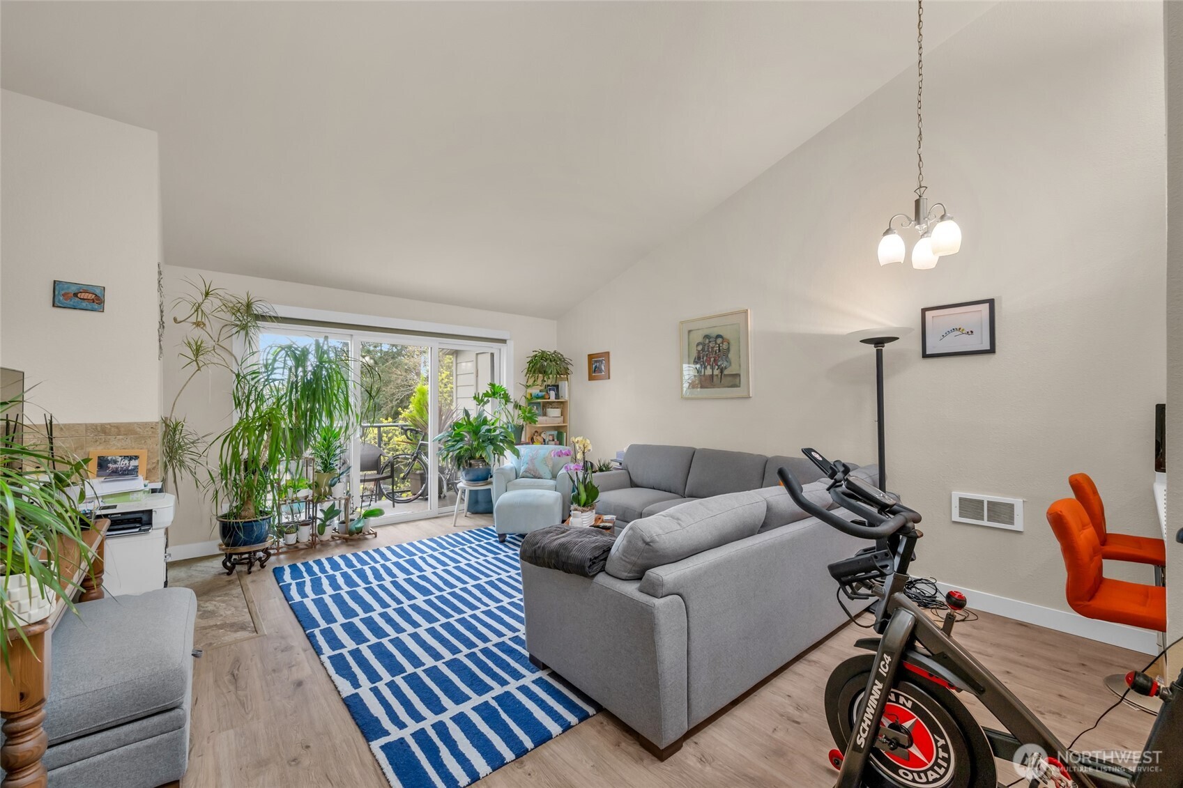 2949 76th Avenue SE #82B, Mercer Island, WA 98040