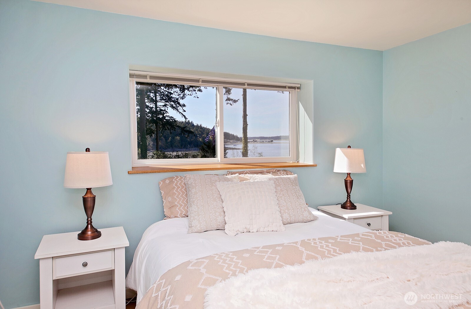260 Rhodena Drive , Coupeville, WA 98239