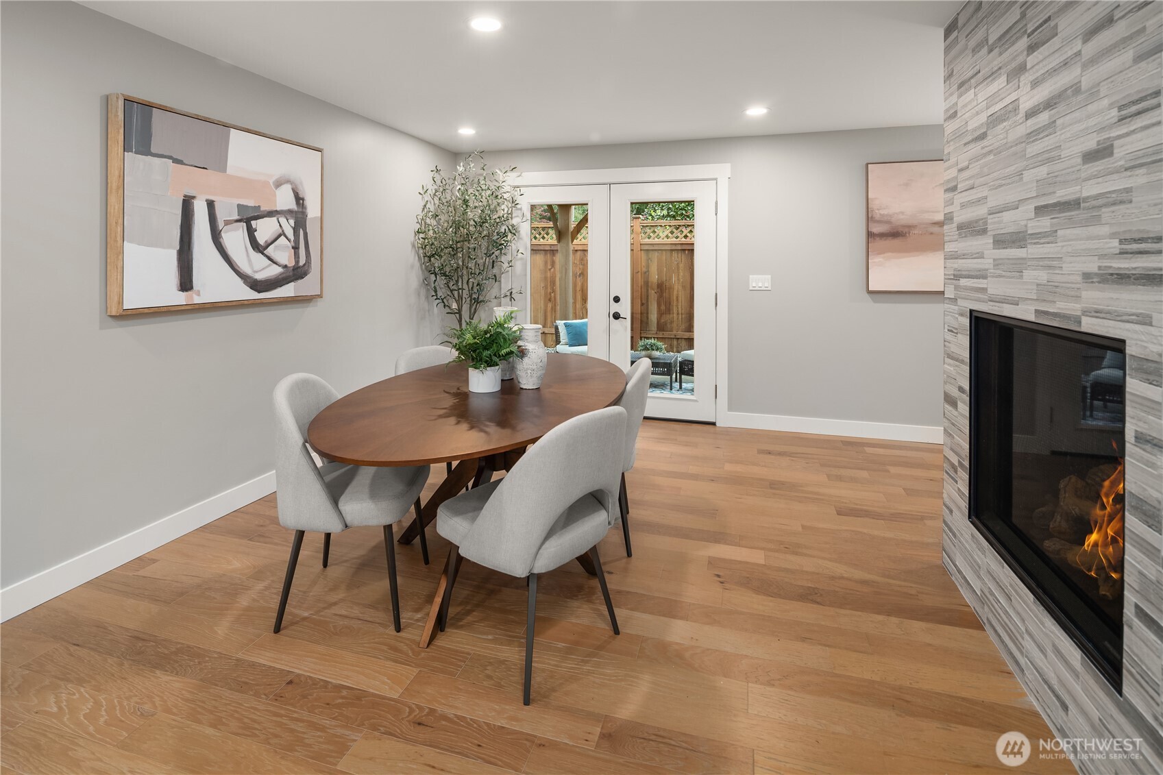 420 SE Evans Lane , Issaquah, WA 98027