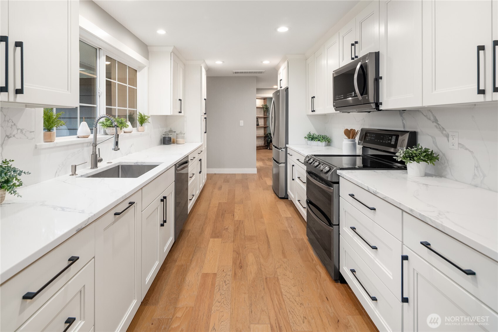 420 SE Evans Lane , Issaquah, WA 98027