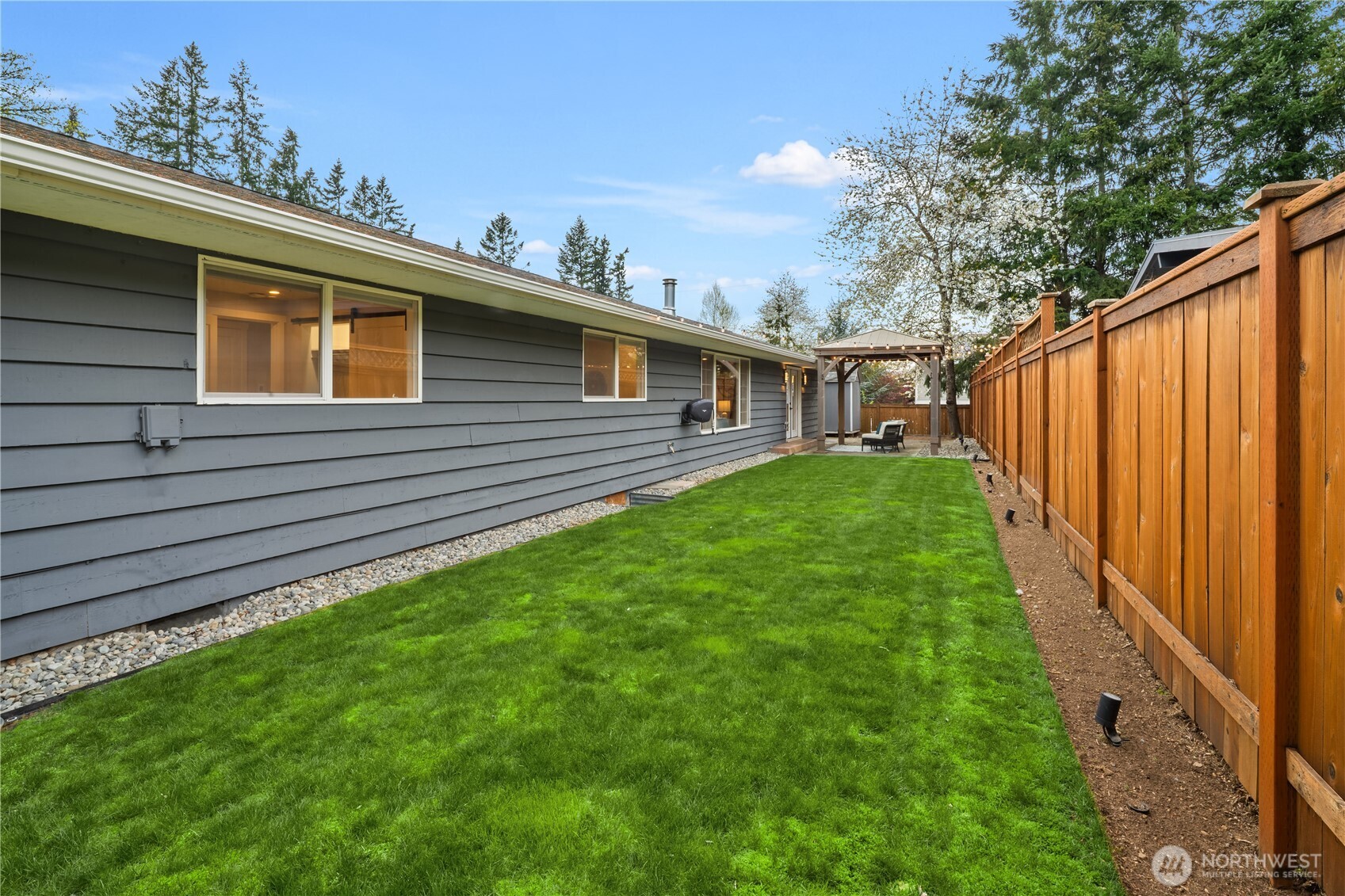 420 SE Evans Lane , Issaquah, WA 98027