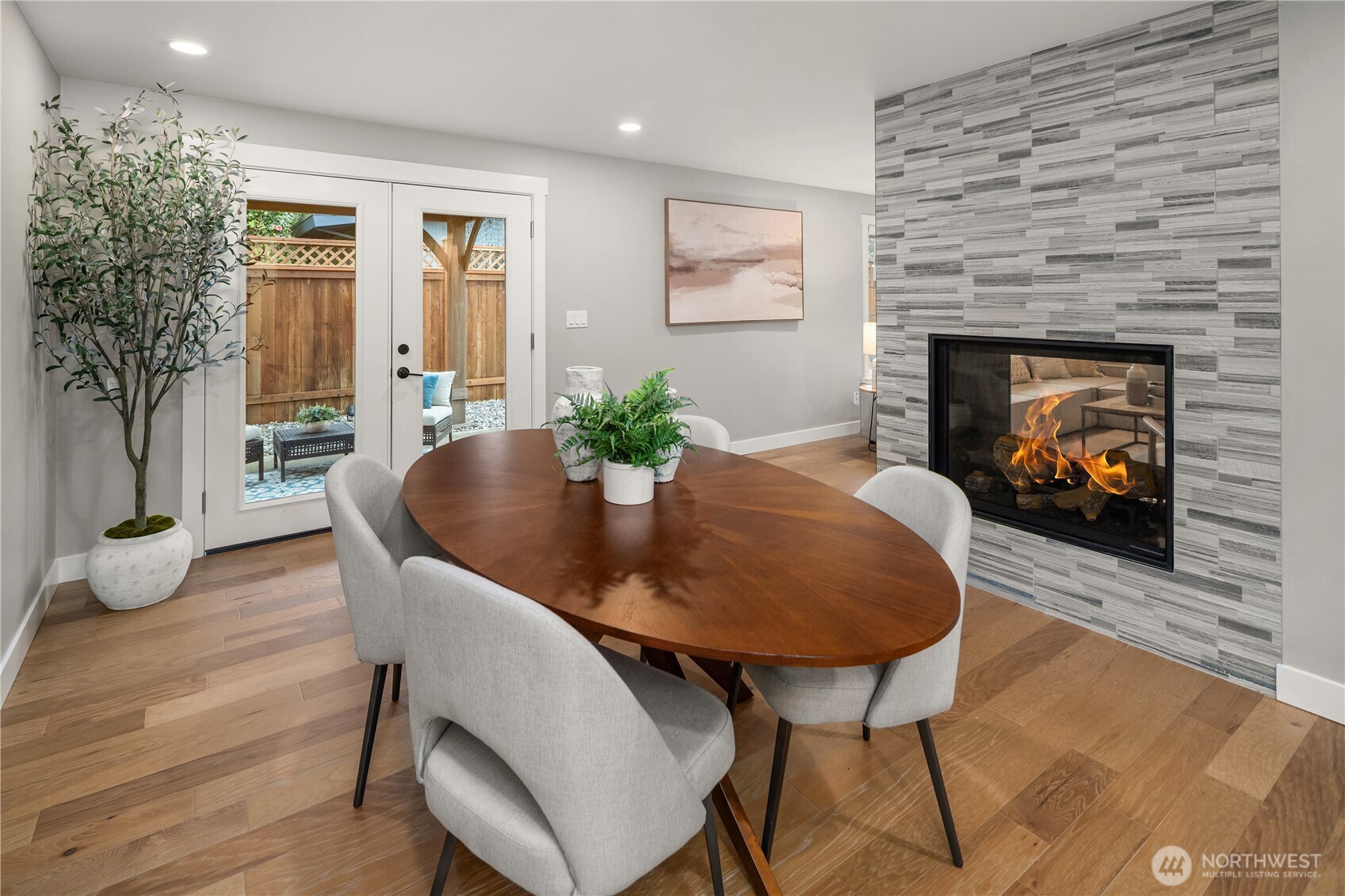 420 SE Evans Lane , Issaquah, WA 98027