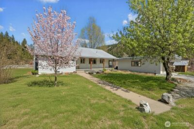 14985 Chumstick Highway , Leavenworth, WA 98826 - Photo 2