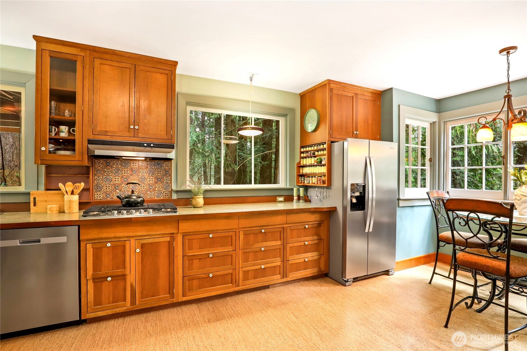 7400 Island Center Road NE, Bainbridge Island, WA 98110-2688