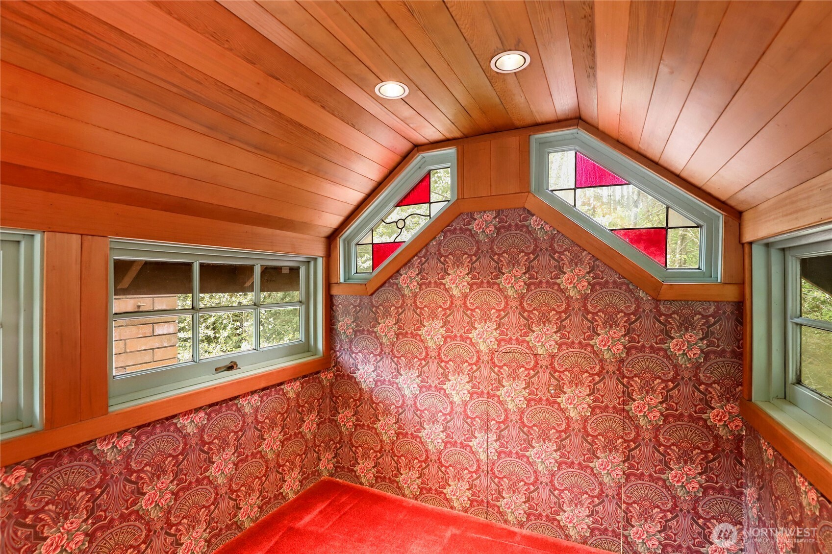 7400 Island Center Road NE, Bainbridge Island, WA 98110-2688
