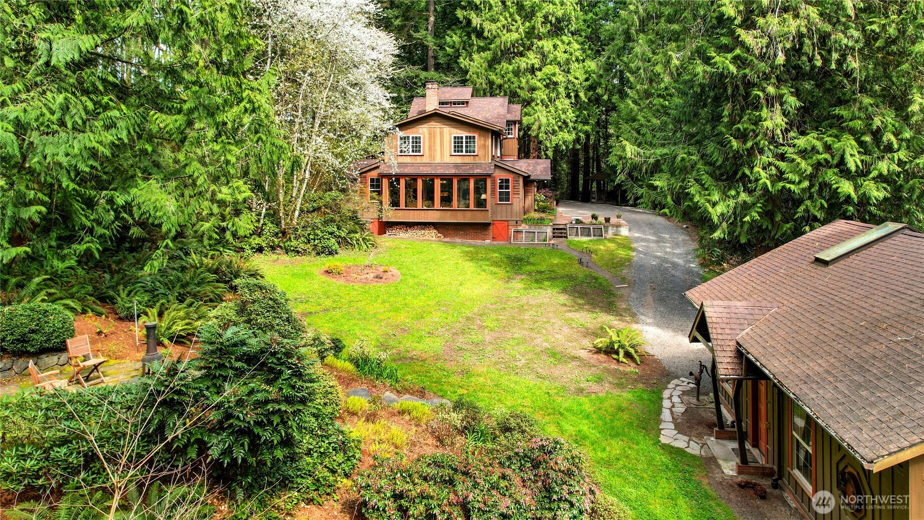 7400 Island Center Road NE, Bainbridge Island, WA 98110-2688