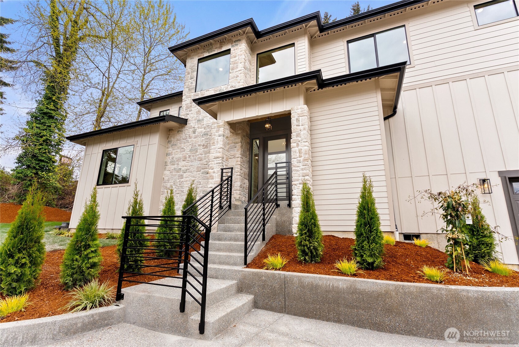 1305 Maine Court , Milton, WA 98354