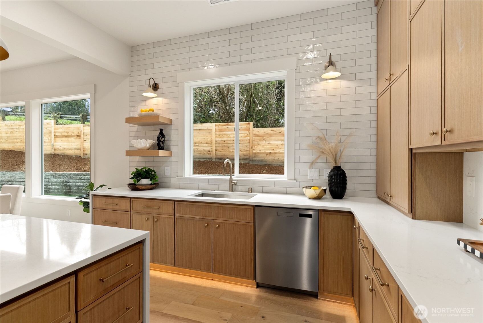 1305 Maine Court , Milton, WA 98354