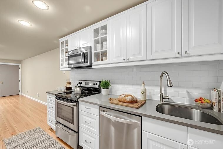 2939 76th Avenue SE #41B, Mercer Island, WA 98040