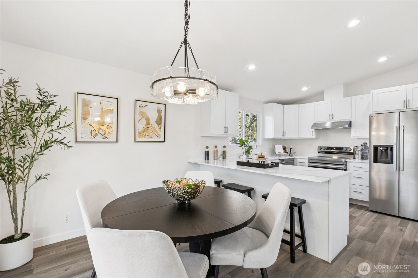 7002 42nd Avenue S, Seattle, WA 98118