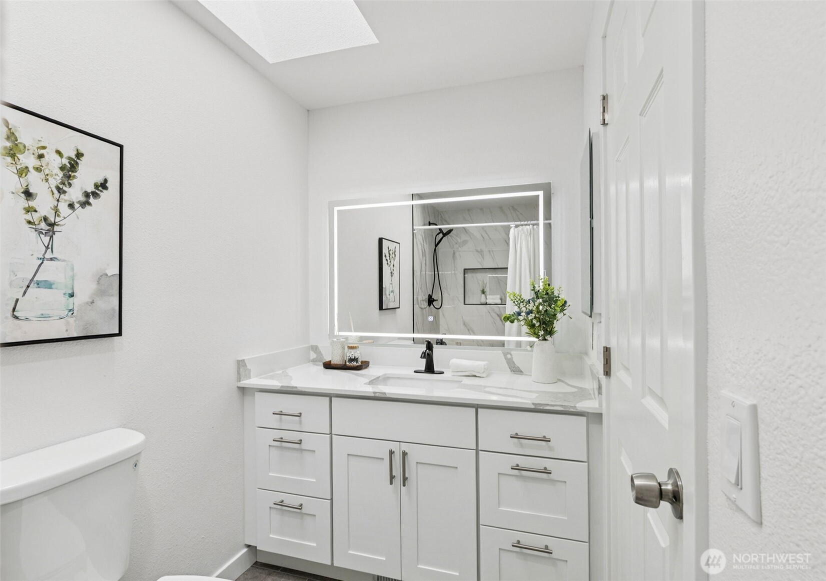 7002 42nd Avenue S, Seattle, WA 98118