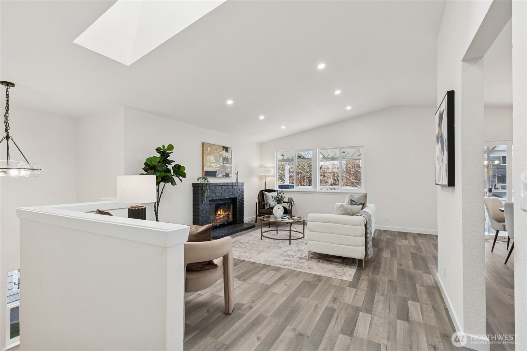 7002 42nd Avenue S, Seattle, WA 98118