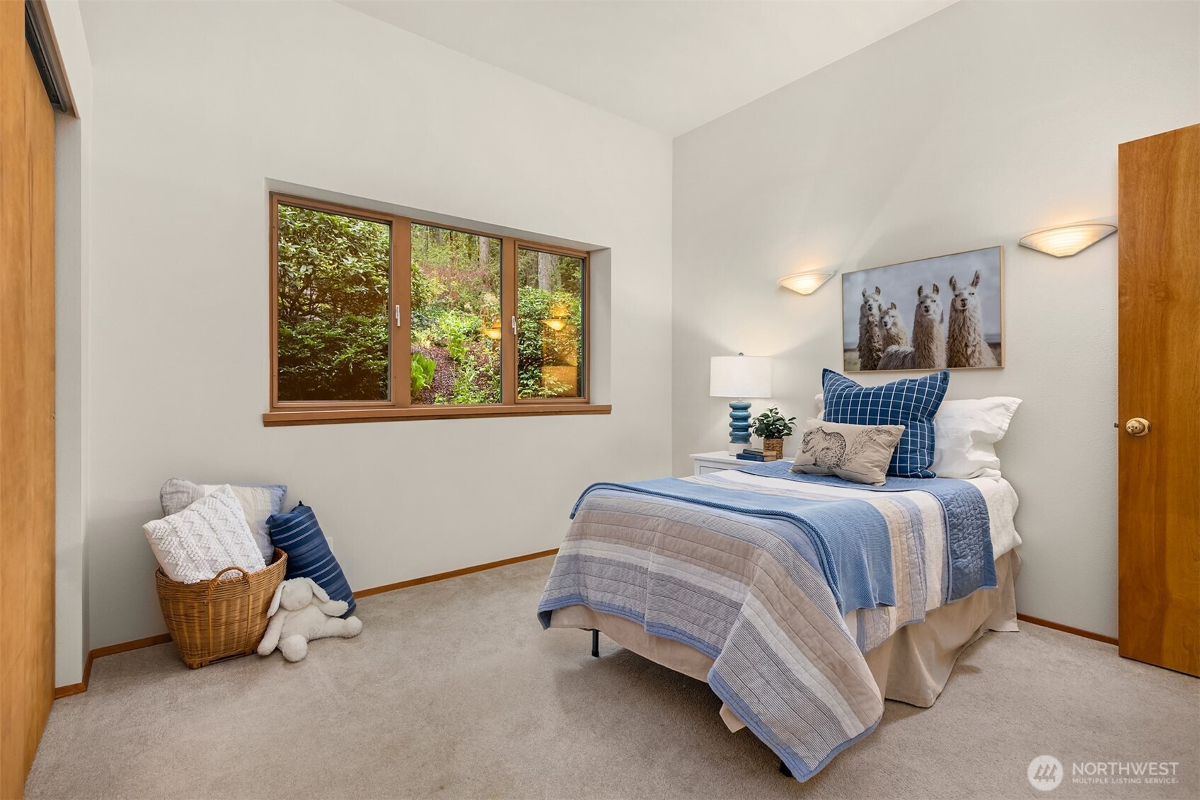 16830 Seminole Road NE, Poulsbo, WA 98370