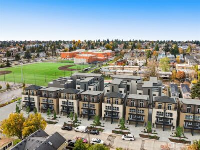 9223 B Densmore Avenue N, Seattle, WA 98103 - Photo 15