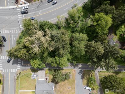 9511 Edmonds Way , Edmonds, WA 98020 - Photo 2