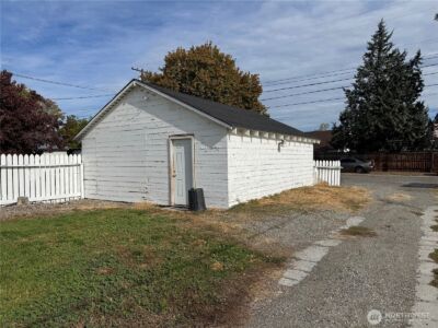 317 Ash Street S, Omak, WA 98841 - Photo 34