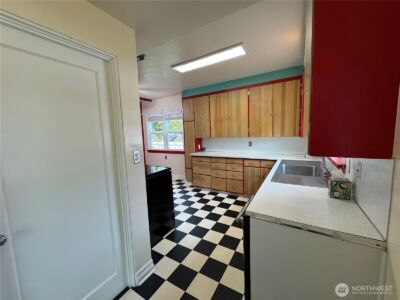 317 Ash Street S, Omak, WA 98841 - Photo 9