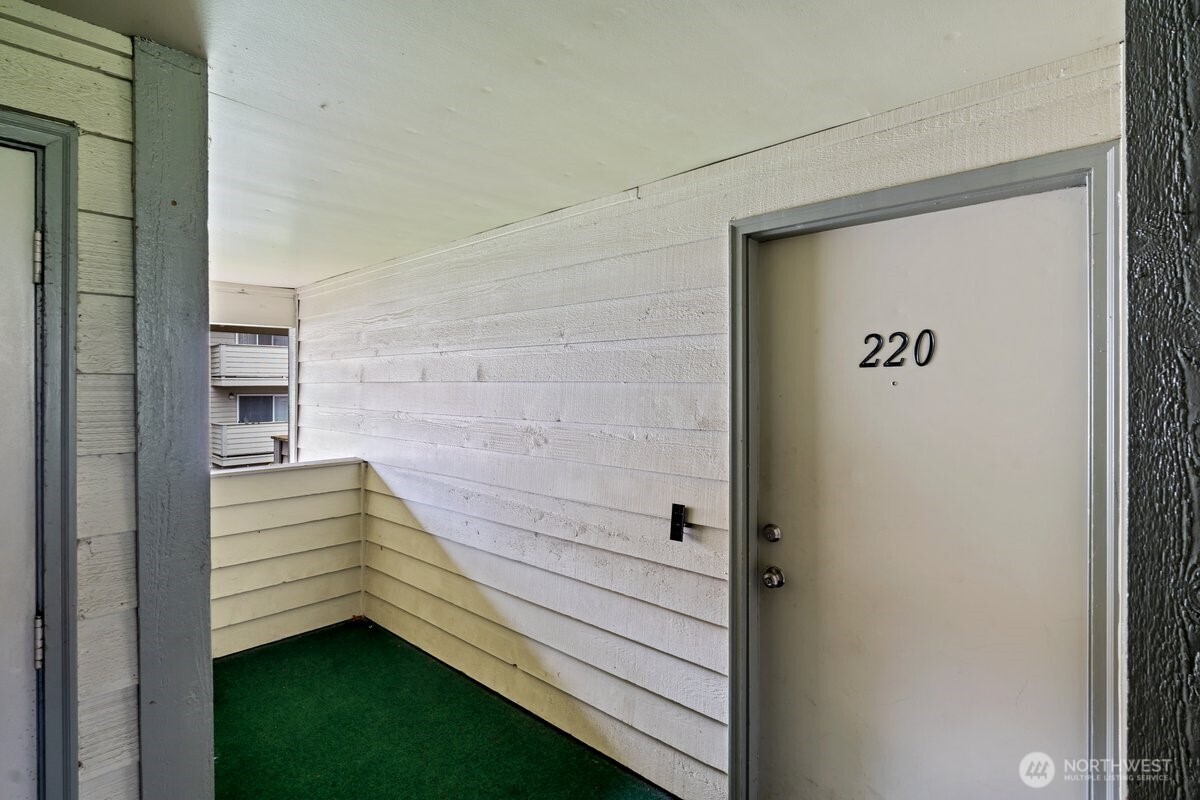 1150 Sunset Boulevard NE #220, Renton, WA 98056-2984