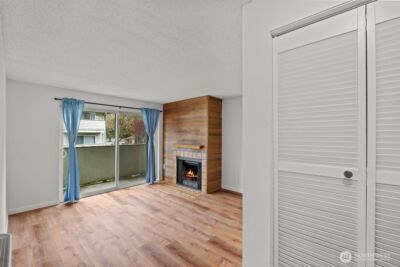 1150 Sunset Boulevard NE #220, Renton, WA 98056-2984 - Photo 3
