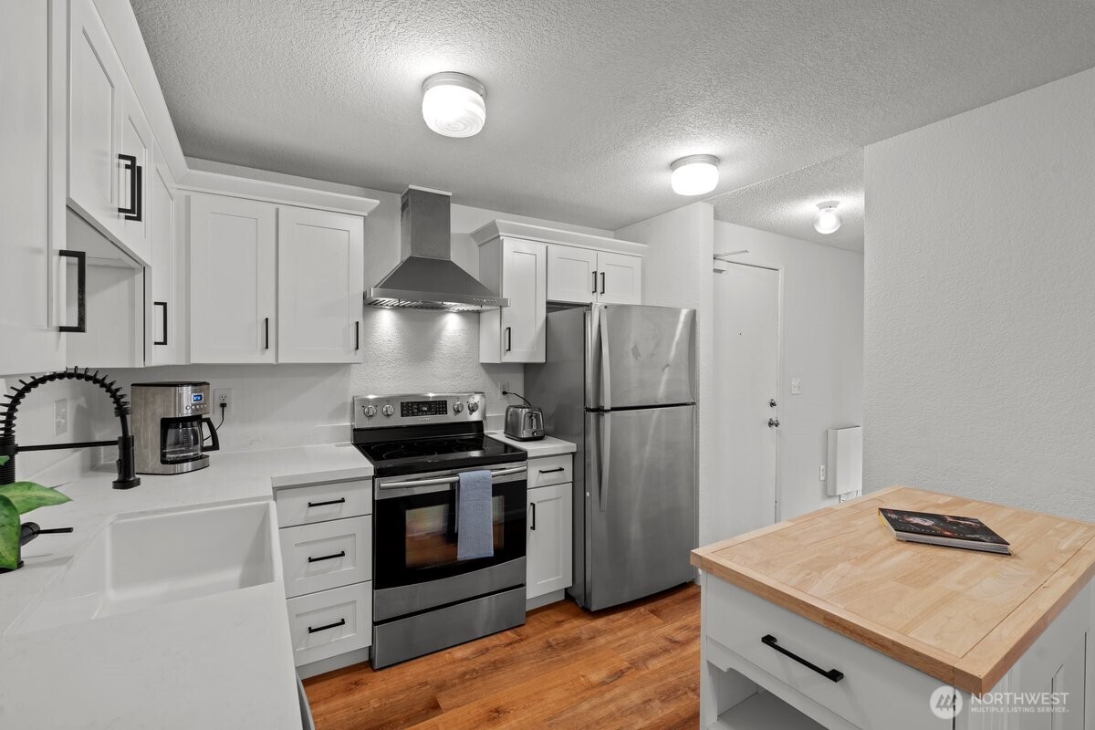 1150 Sunset Boulevard NE #220, Renton, WA 98056-2984