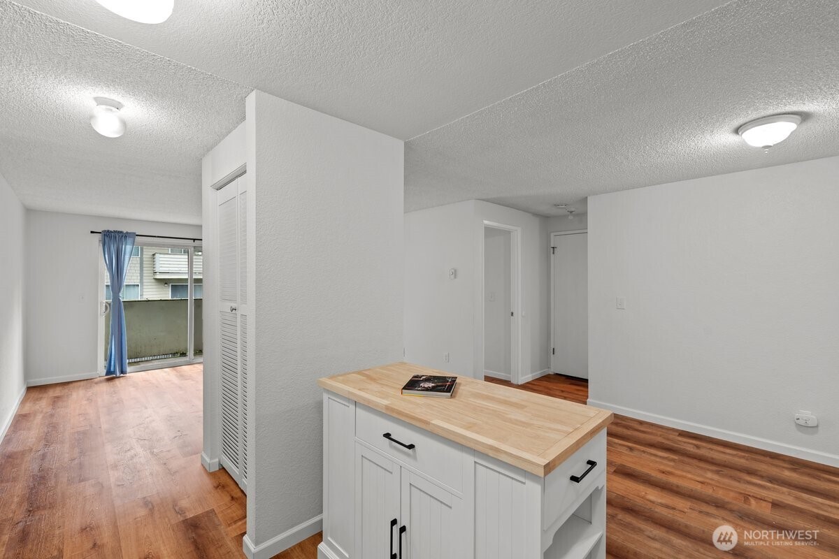 1150 Sunset Boulevard NE #220, Renton, WA 98056-2984