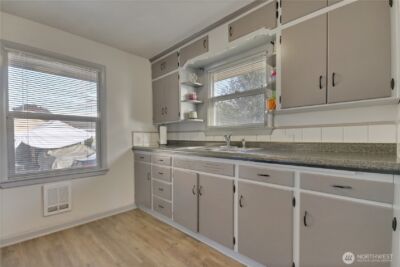 208 M Street SE, Auburn, WA 98002 - Photo 12