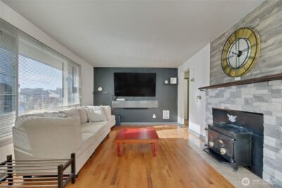 208 M Street SE, Auburn, WA 98002 - Photo 4