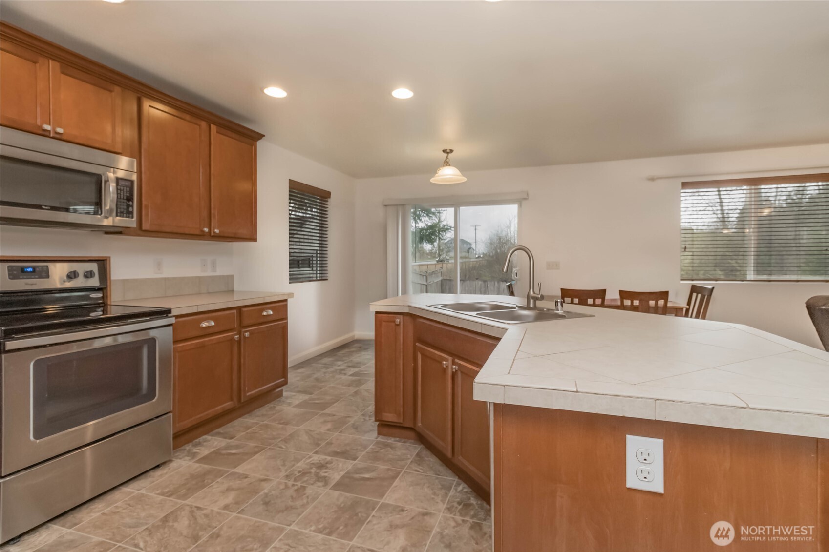19122 19th Avenue Ct E, Spanaway, WA 98387