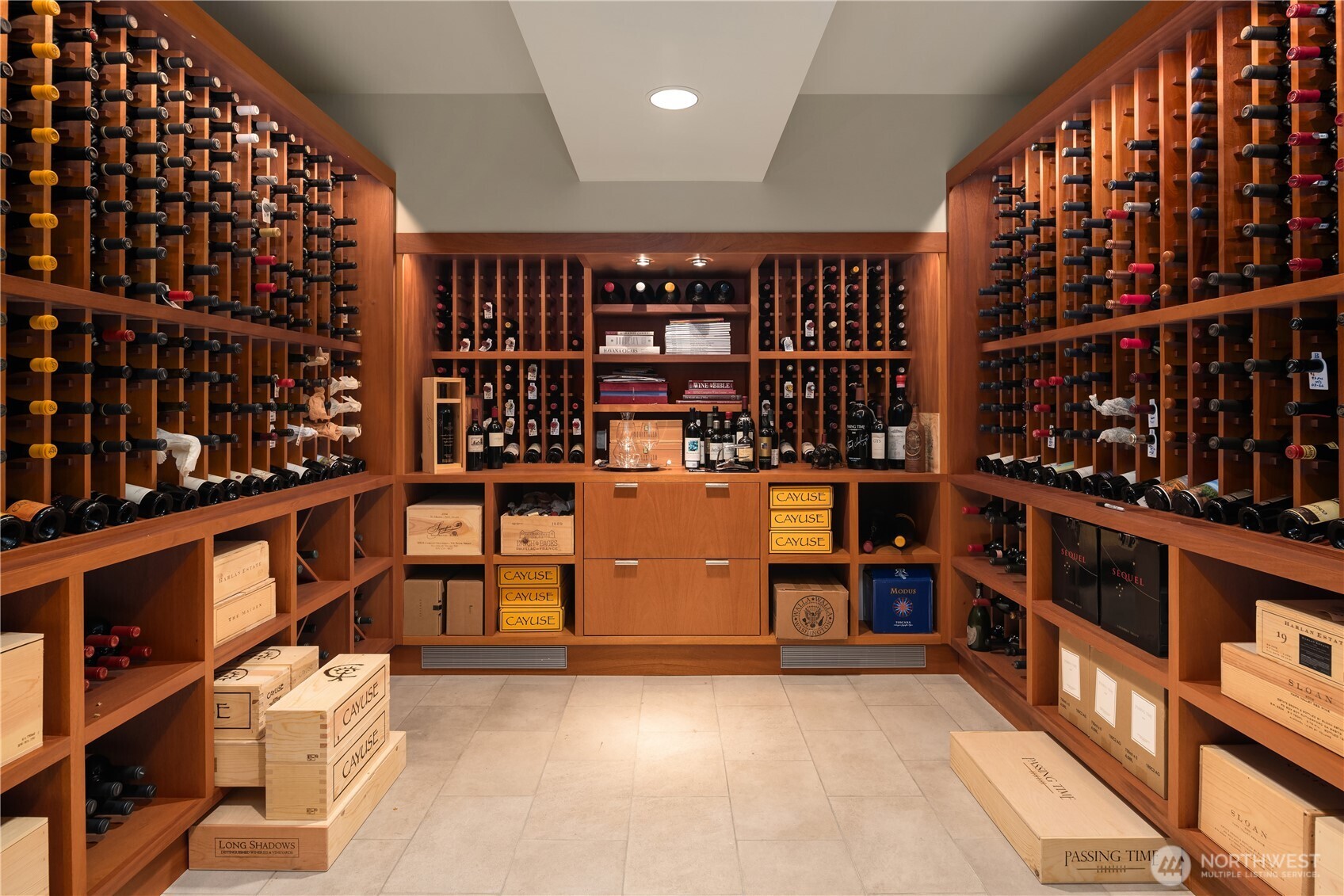 415 Shoreland Drive SE, Bellevue, WA 98004