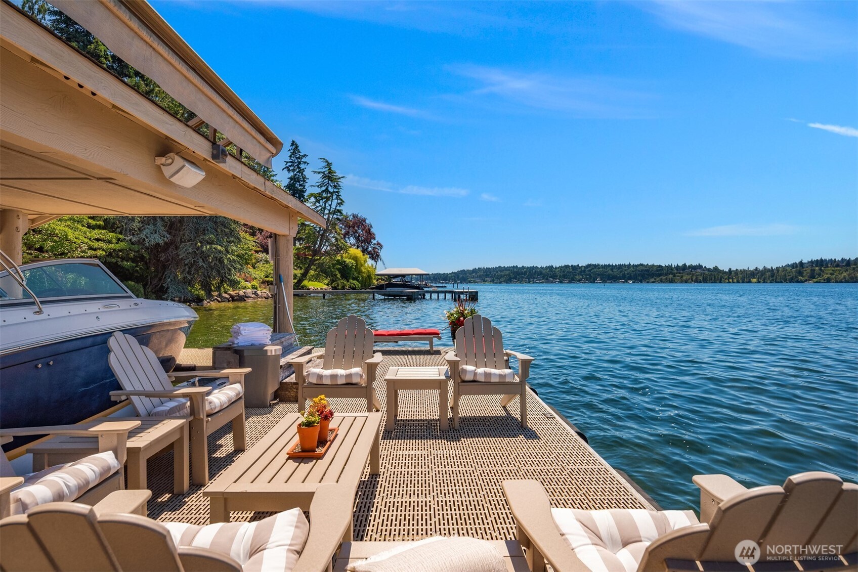 415 Shoreland Drive SE, Bellevue, WA 98004