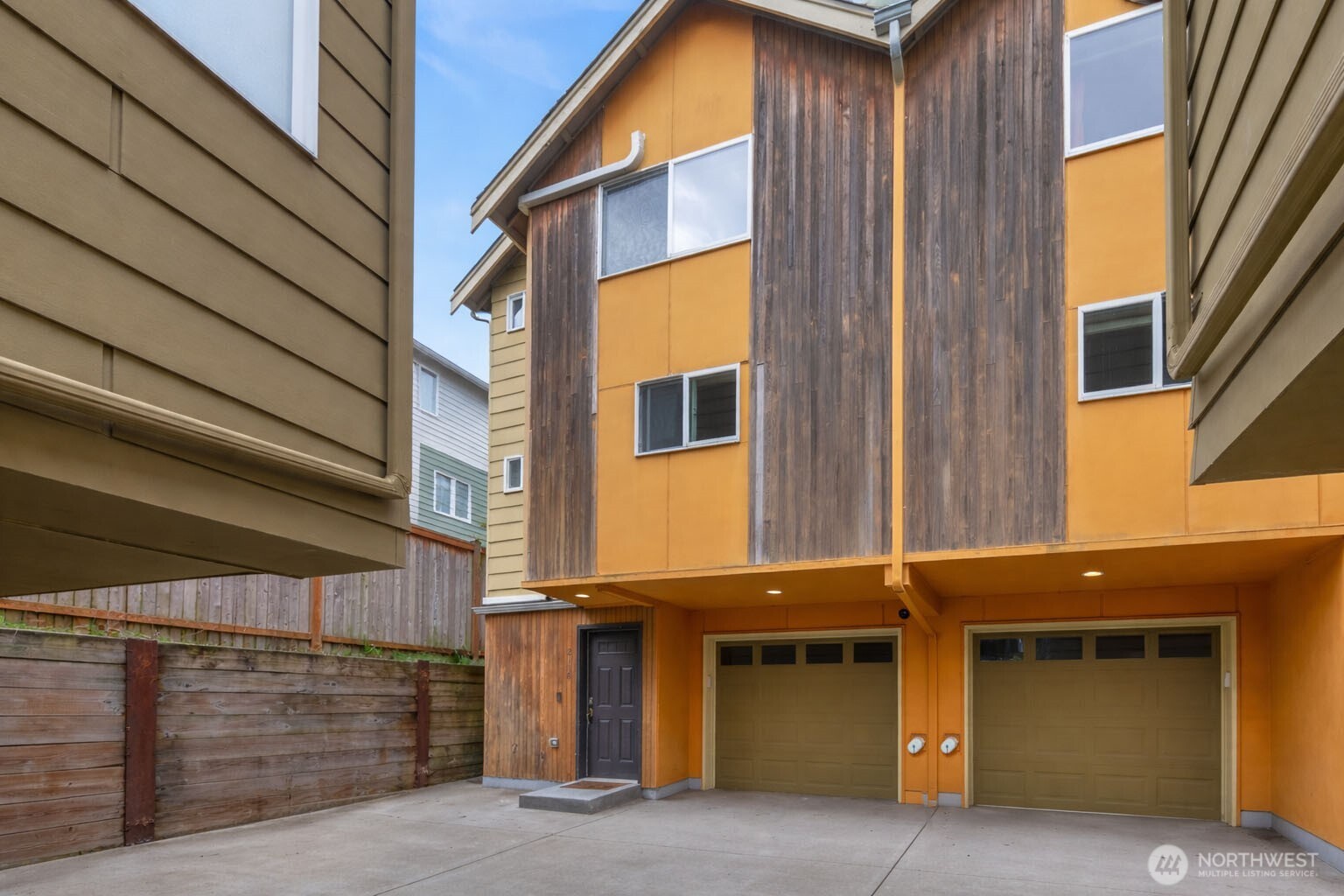 2118 W Ruffner Street , Seattle, WA 98199