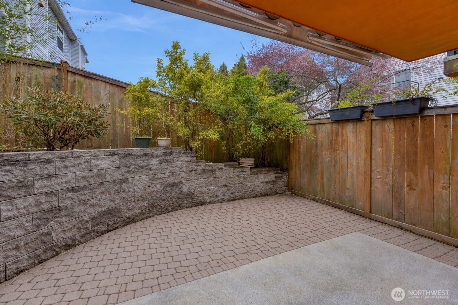 2118 W Ruffner Street , Seattle, WA 98199
