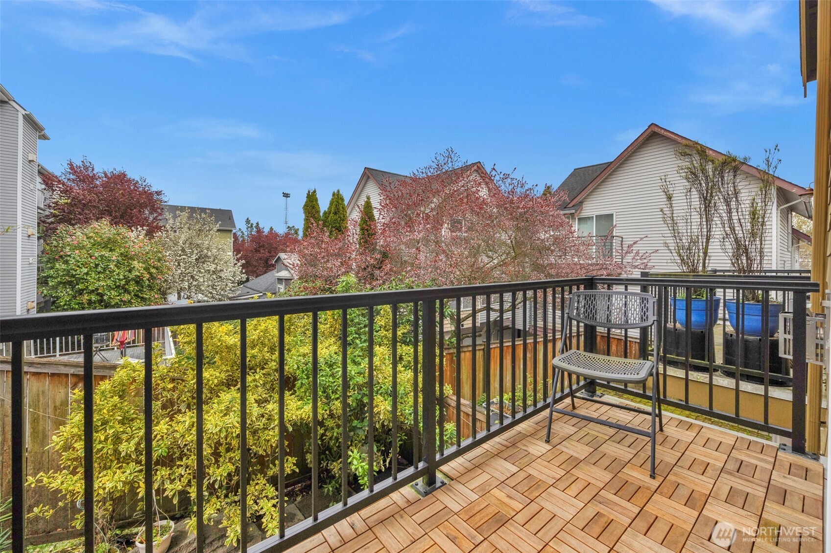 2118 W Ruffner Street , Seattle, WA 98199