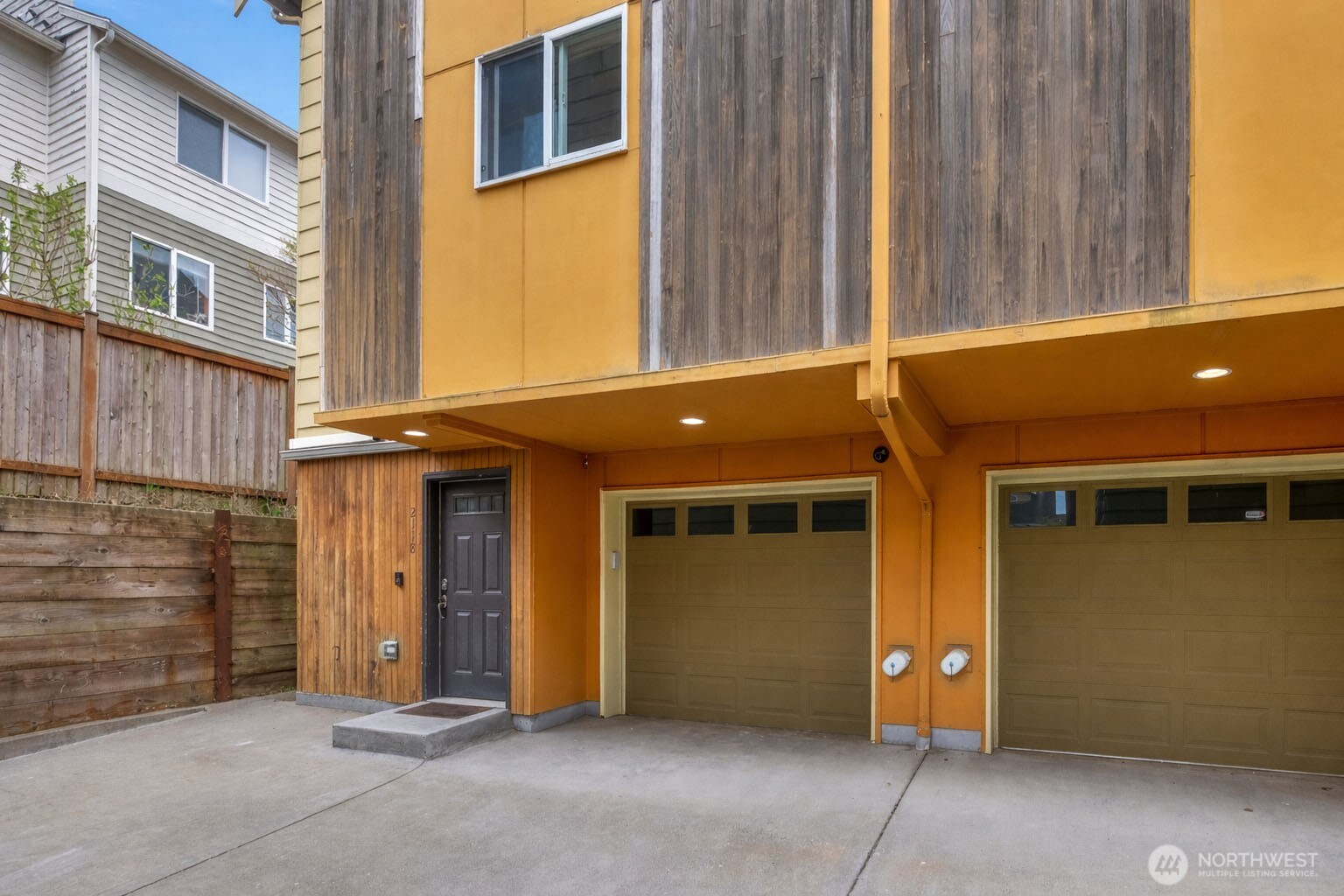 2118 W Ruffner Street , Seattle, WA 98199
