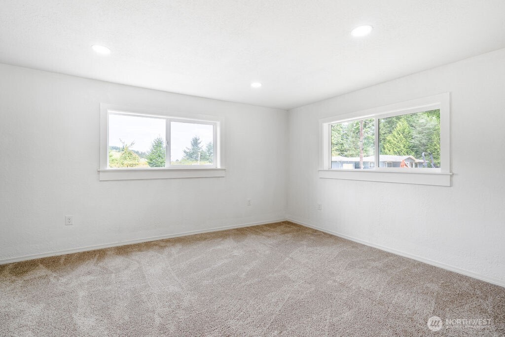 13 Barrett Road W, Montesano, WA 98563