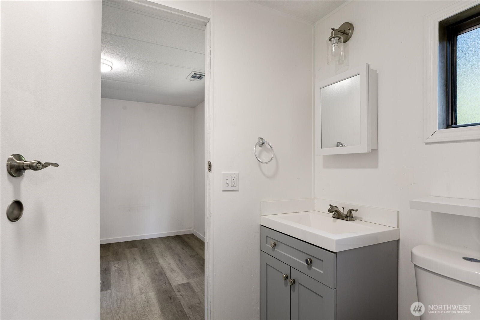 1945 Beachwood Drive , Freeland, WA 98249