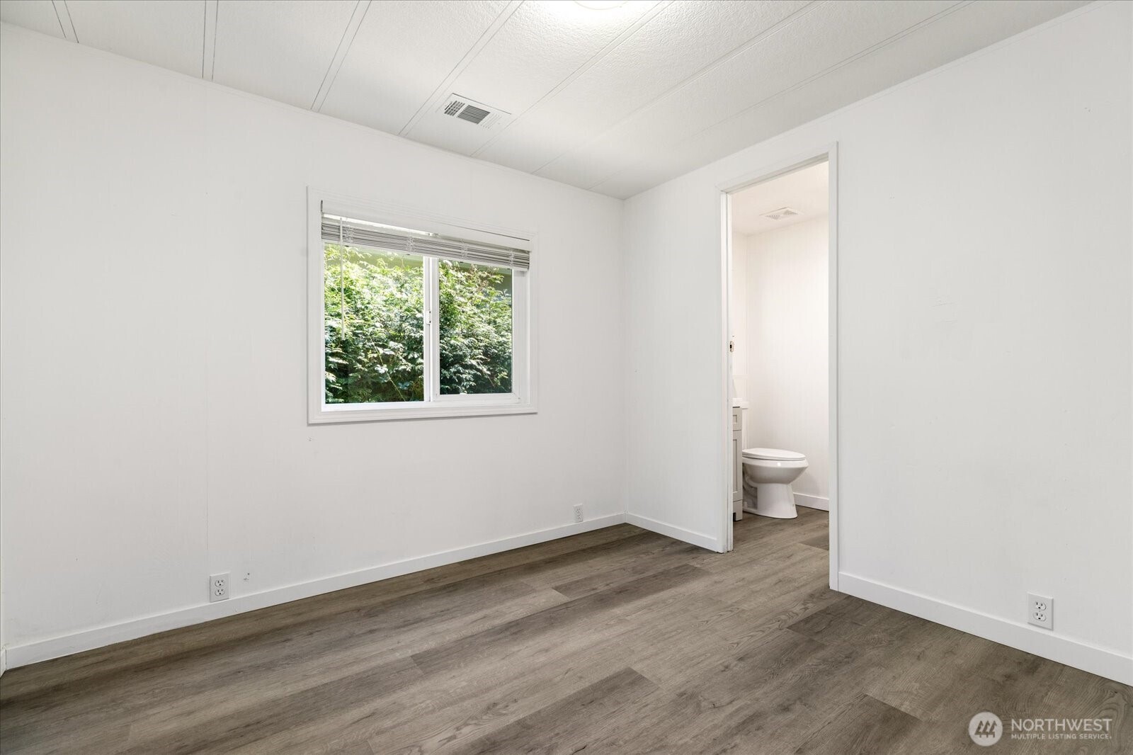 1945 Beachwood Drive , Freeland, WA 98249