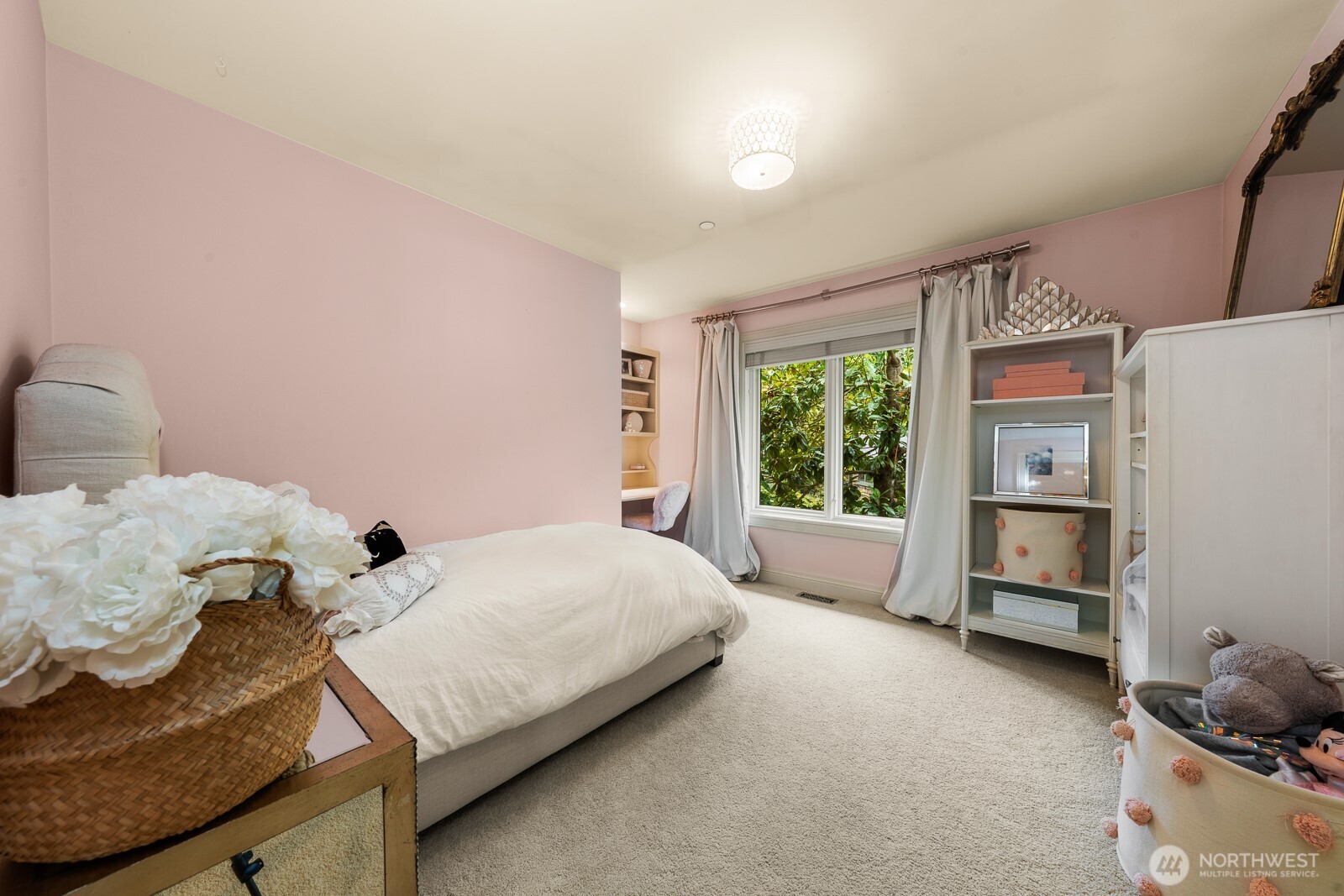 3424 97th Avenue SE, Mercer Island, WA 98040