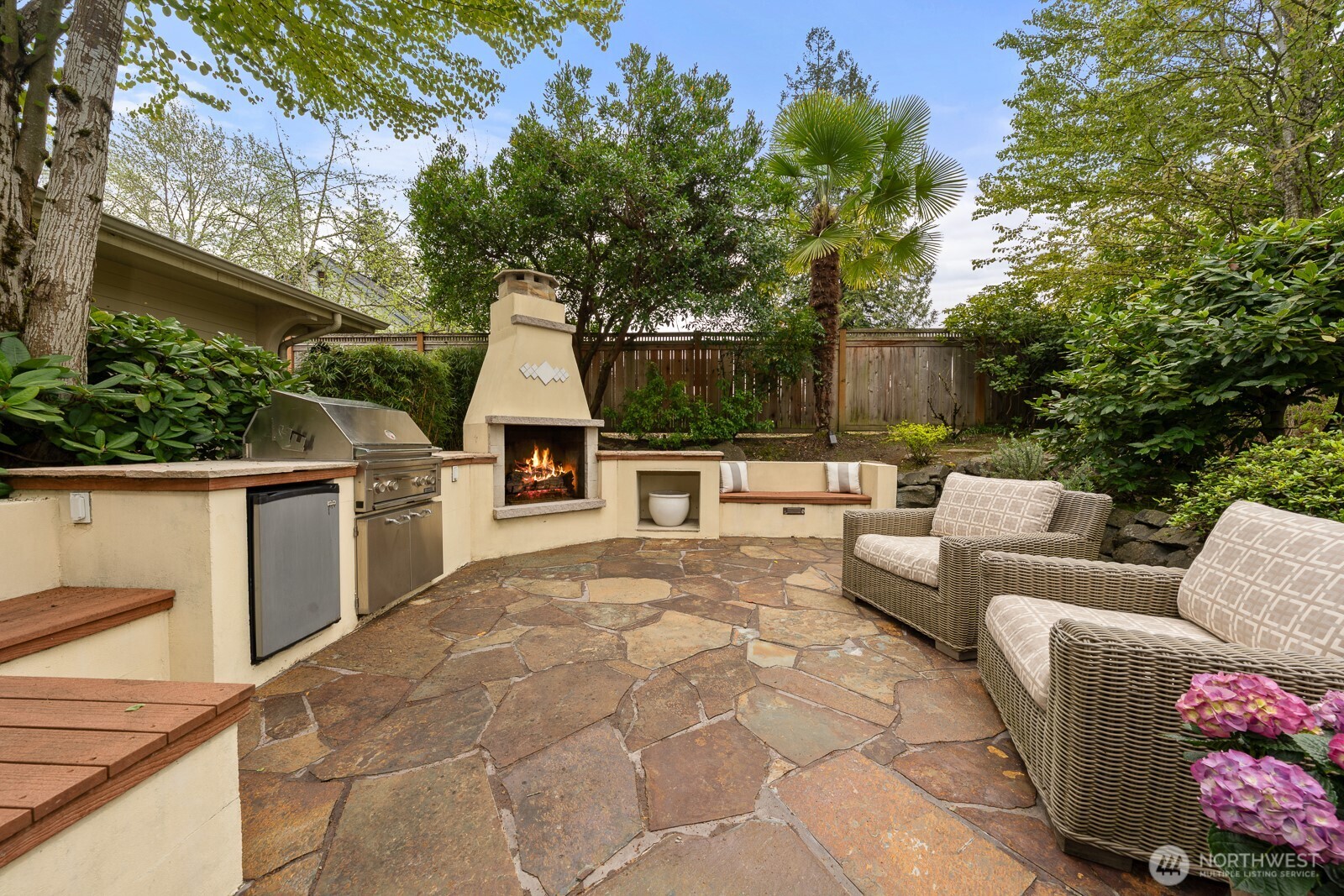 3424 97th Avenue SE, Mercer Island, WA 98040