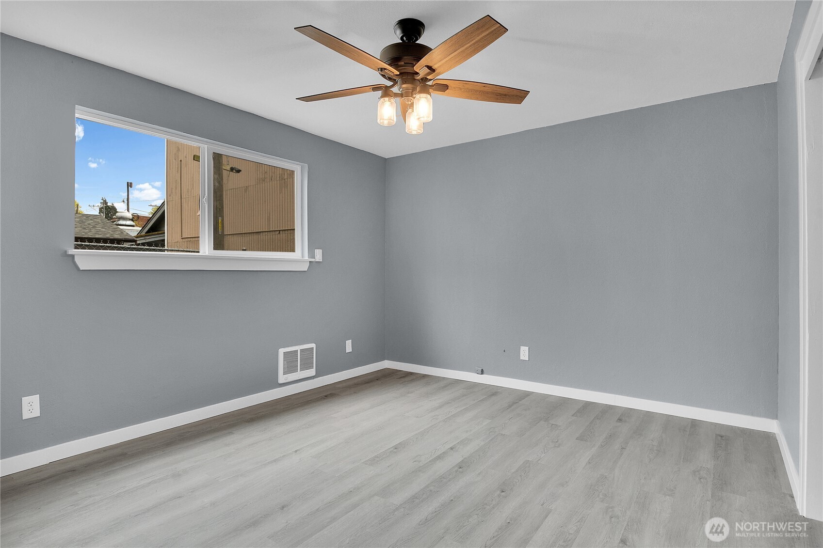 324 26TH Avenue S, Seattle, WA 98144