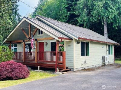 601 Mountain Trail Road , Brinnon, WA 98320