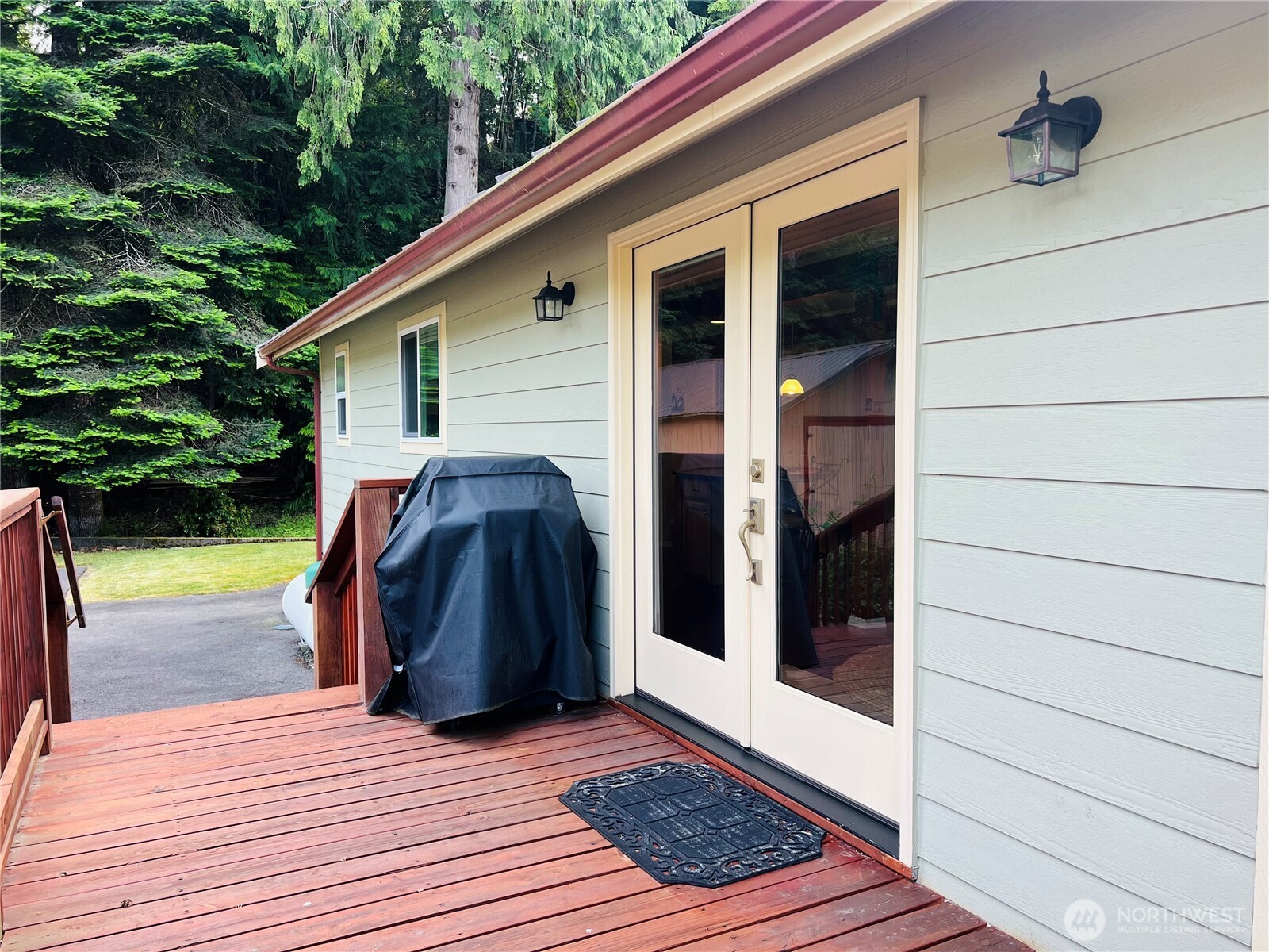 601 Mountain Trail Road , Brinnon, WA 98320