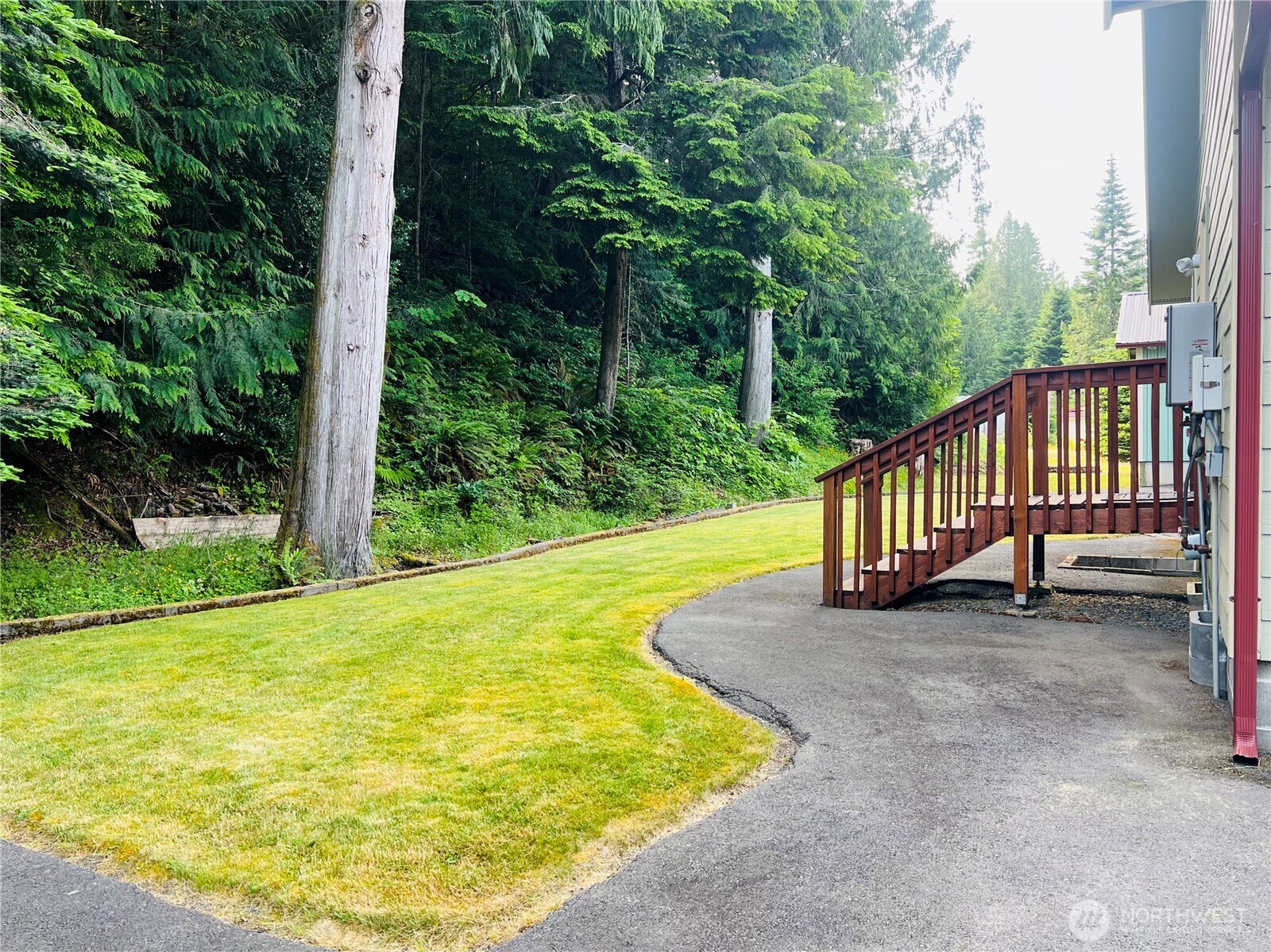 601 Mountain Trail Road , Brinnon, WA 98320