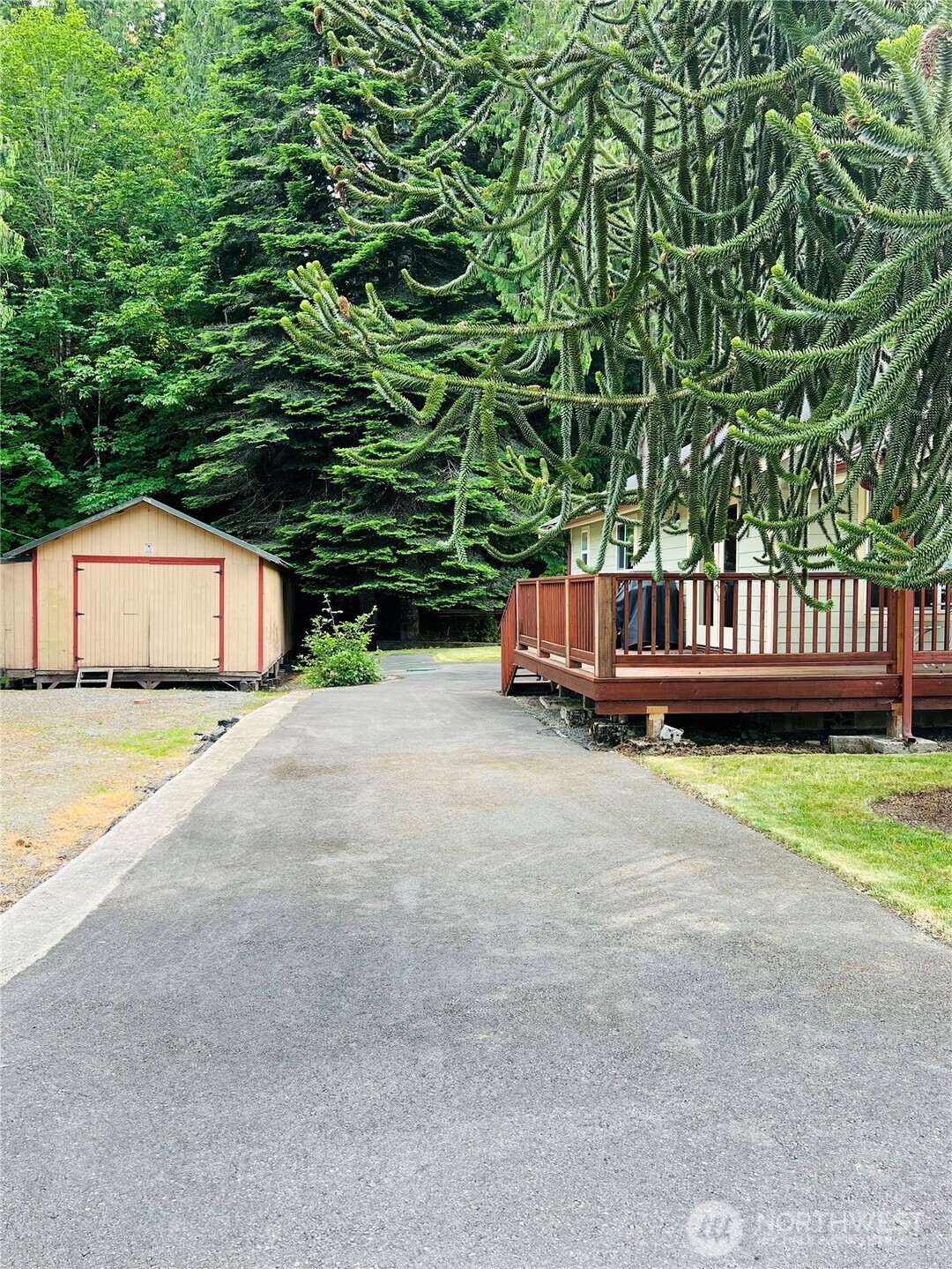 601 Mountain Trail Road , Brinnon, WA 98320